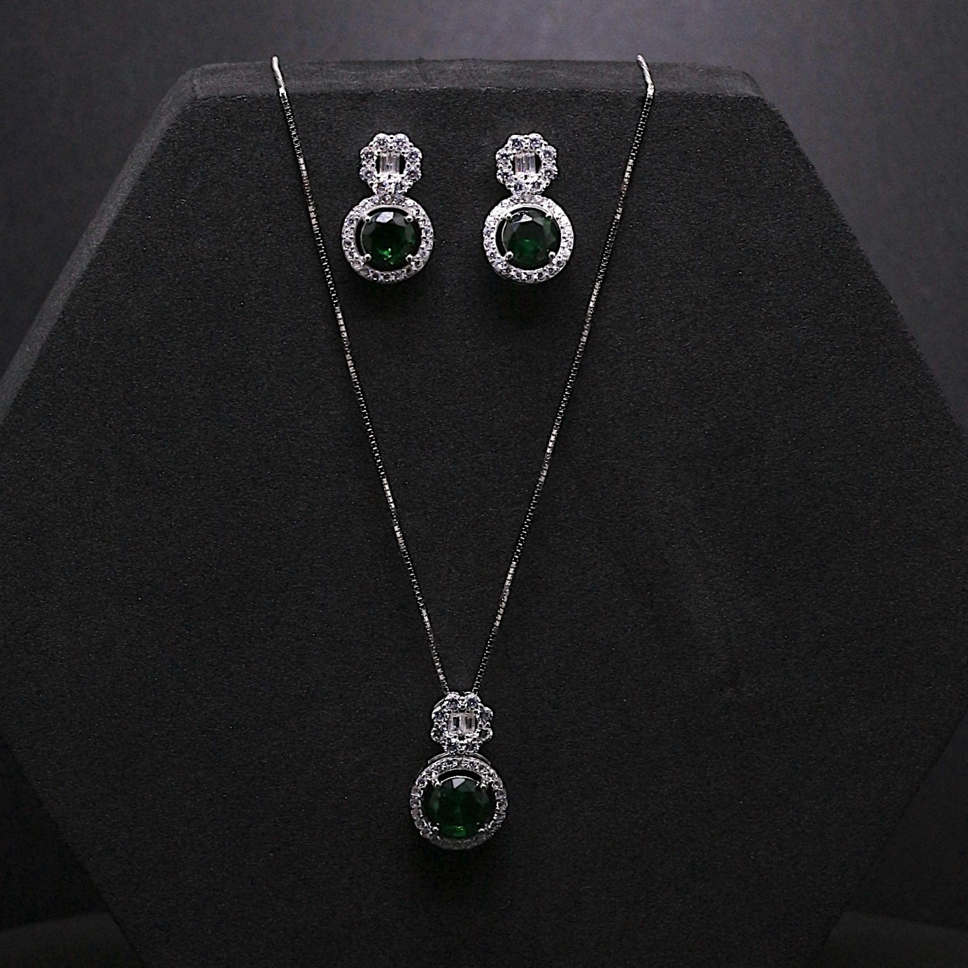 Silver Gelina Pendant Set