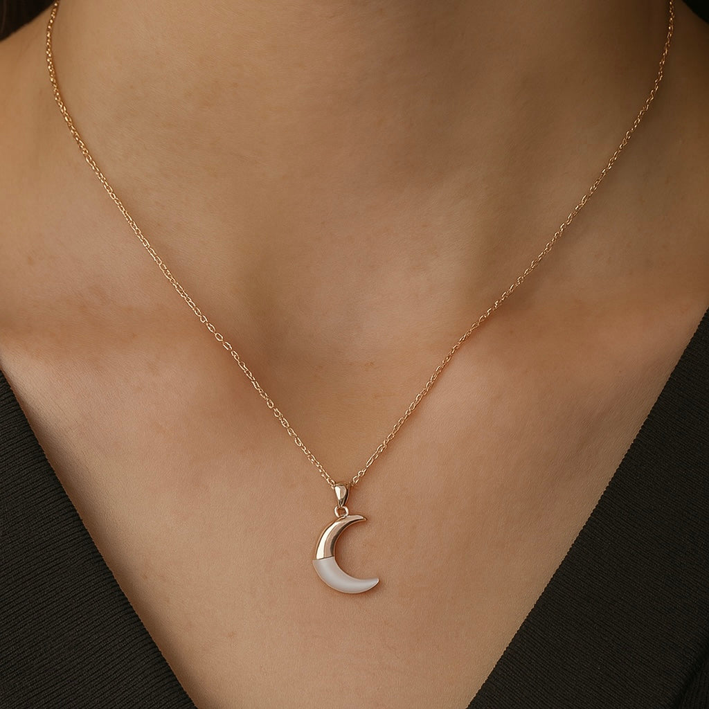 925 Sterling Silver Crescent Moon Necklace