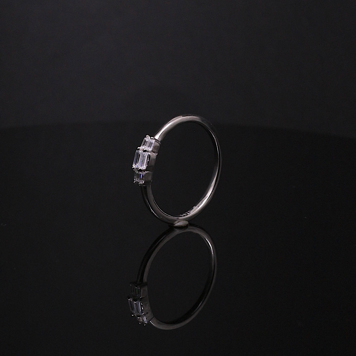 Everly Ring