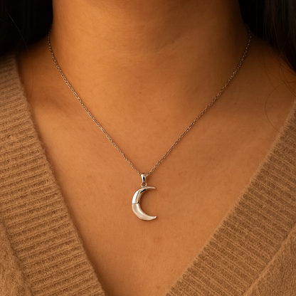 925 Sterling Silver Crescent Moon Necklace