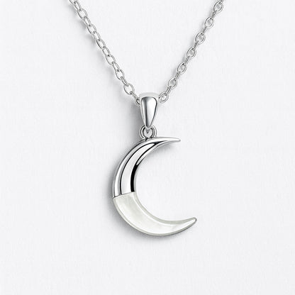 925 Sterling Silver Crescent Moon Necklace