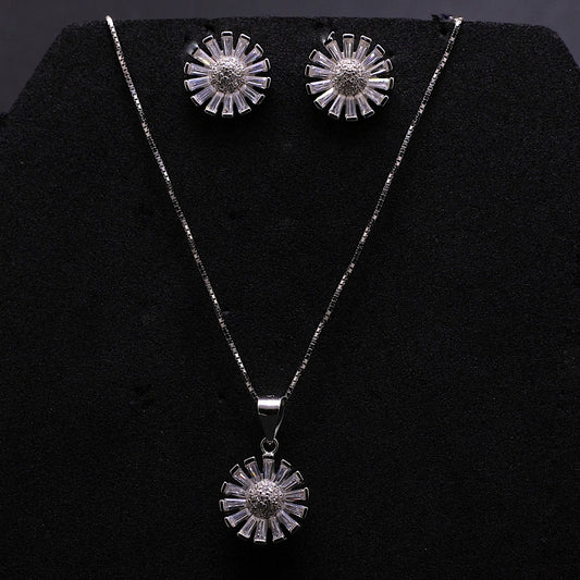 Silver Lyla Pendant Set