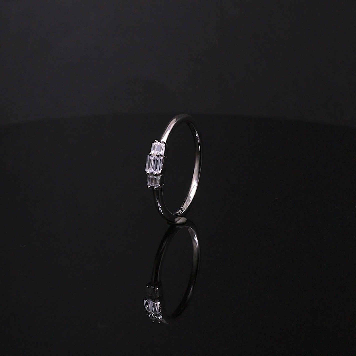 Everly Ring